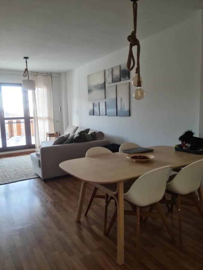 Appartement Tuhogarencerler Taquilla Parking En Pistas Extérieur photo