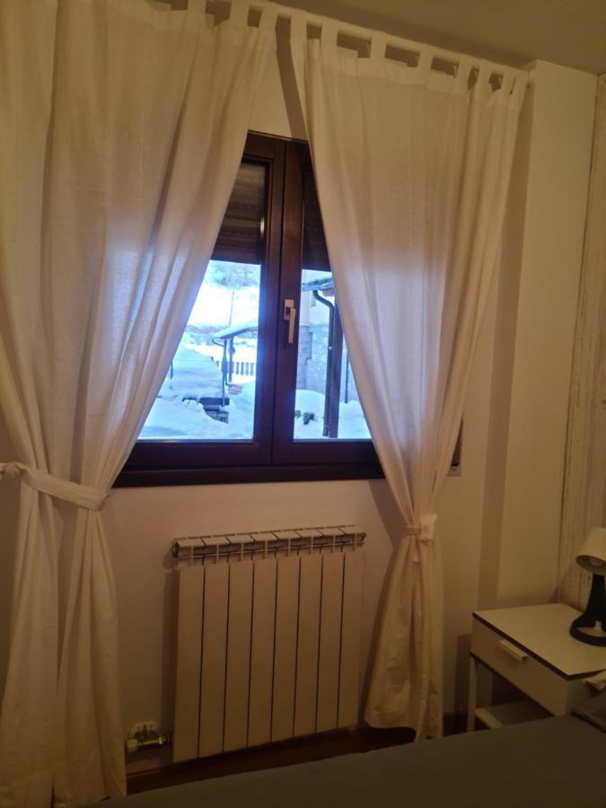 Appartement Tuhogarencerler Taquilla Parking En Pistas Extérieur photo