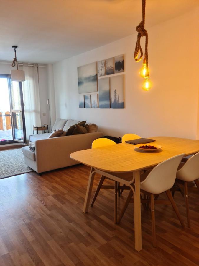 Appartement Tuhogarencerler Taquilla Parking En Pistas Extérieur photo